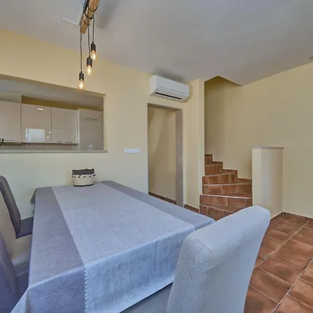 Anovi 2 - 2-schlafzimmer-haus By Interhome Σπίτι διακοπών