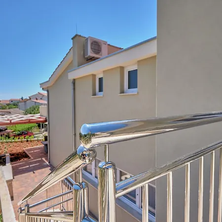 Σπίτι διακοπών Anovi 2 - 2-schlafzimmer-haus By Interhome Τρογκίρ